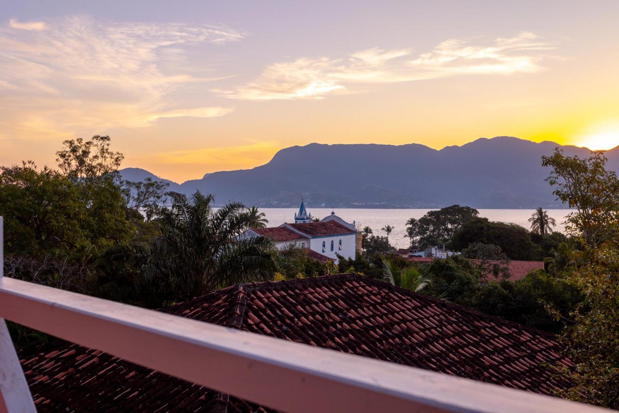 Hostel Da Vila Ilhabela Esterno foto
